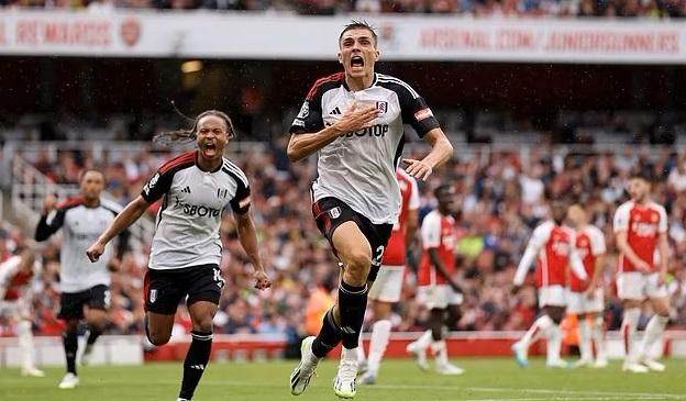 1693142402439029993.jpg 2.jpg