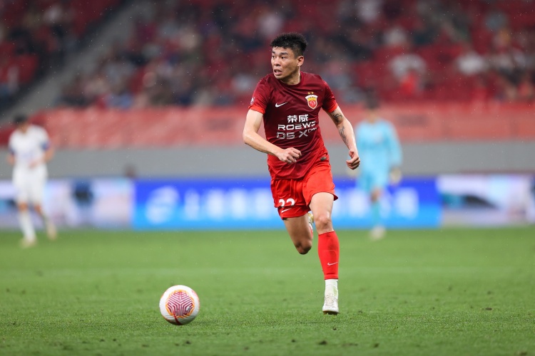 Kaiyun Sports-东体：李帅出现肌肉拉伤，颜骏凌赛前热身时两根手指错位和脱臼